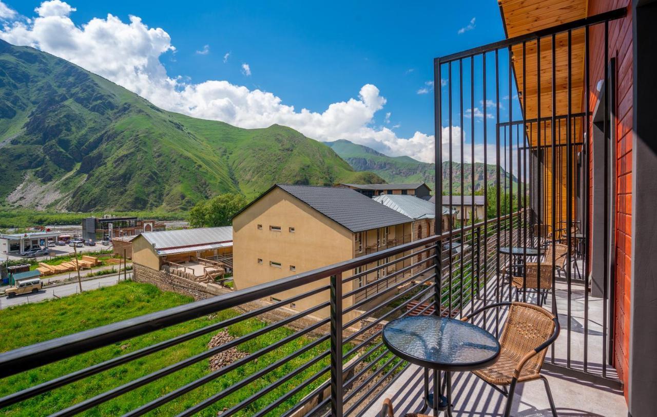 Hotel Darchi Kazbegi Ngoại thất bức ảnh